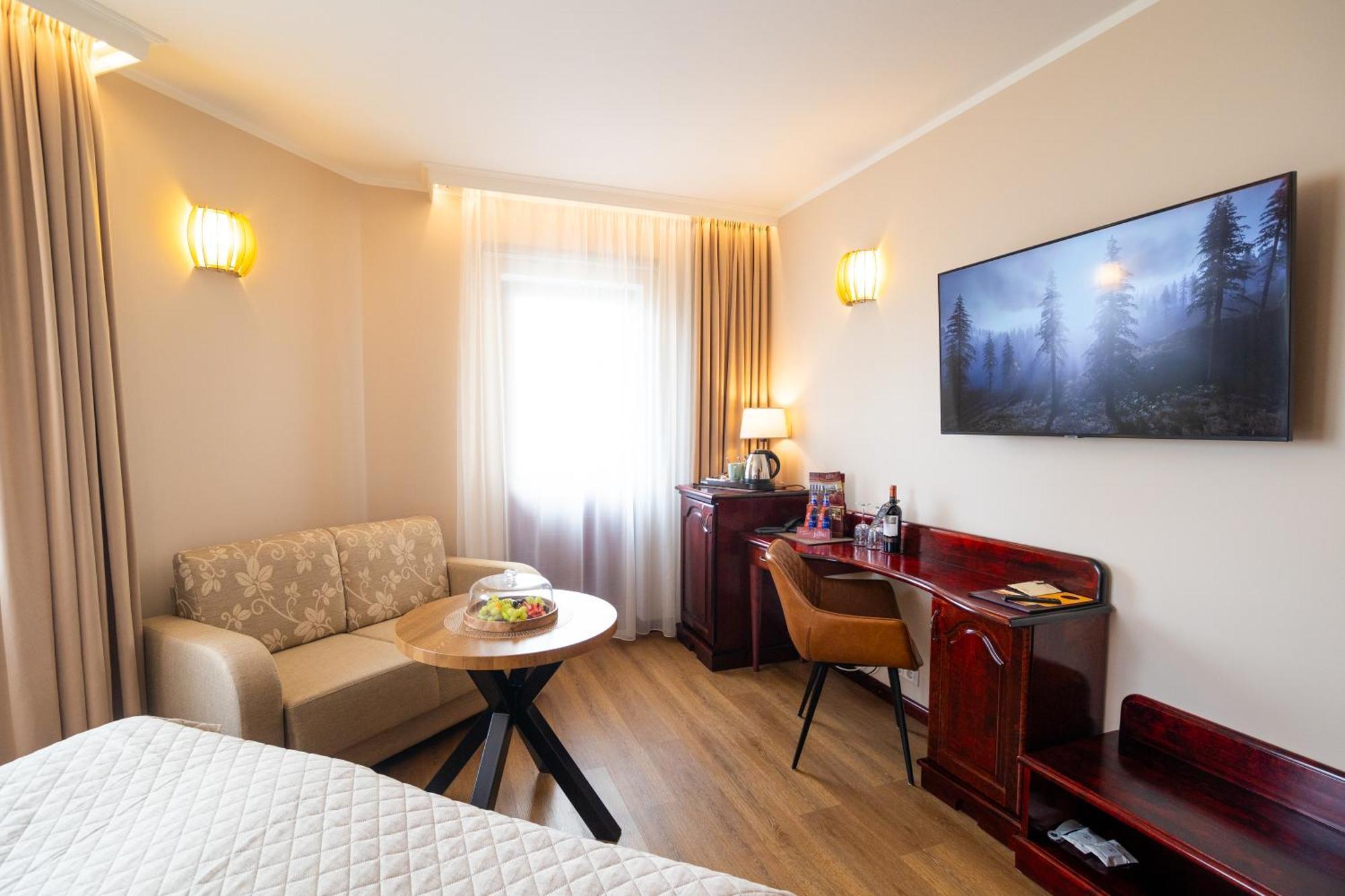 Hotel Legend Pärnu Buitenkant foto