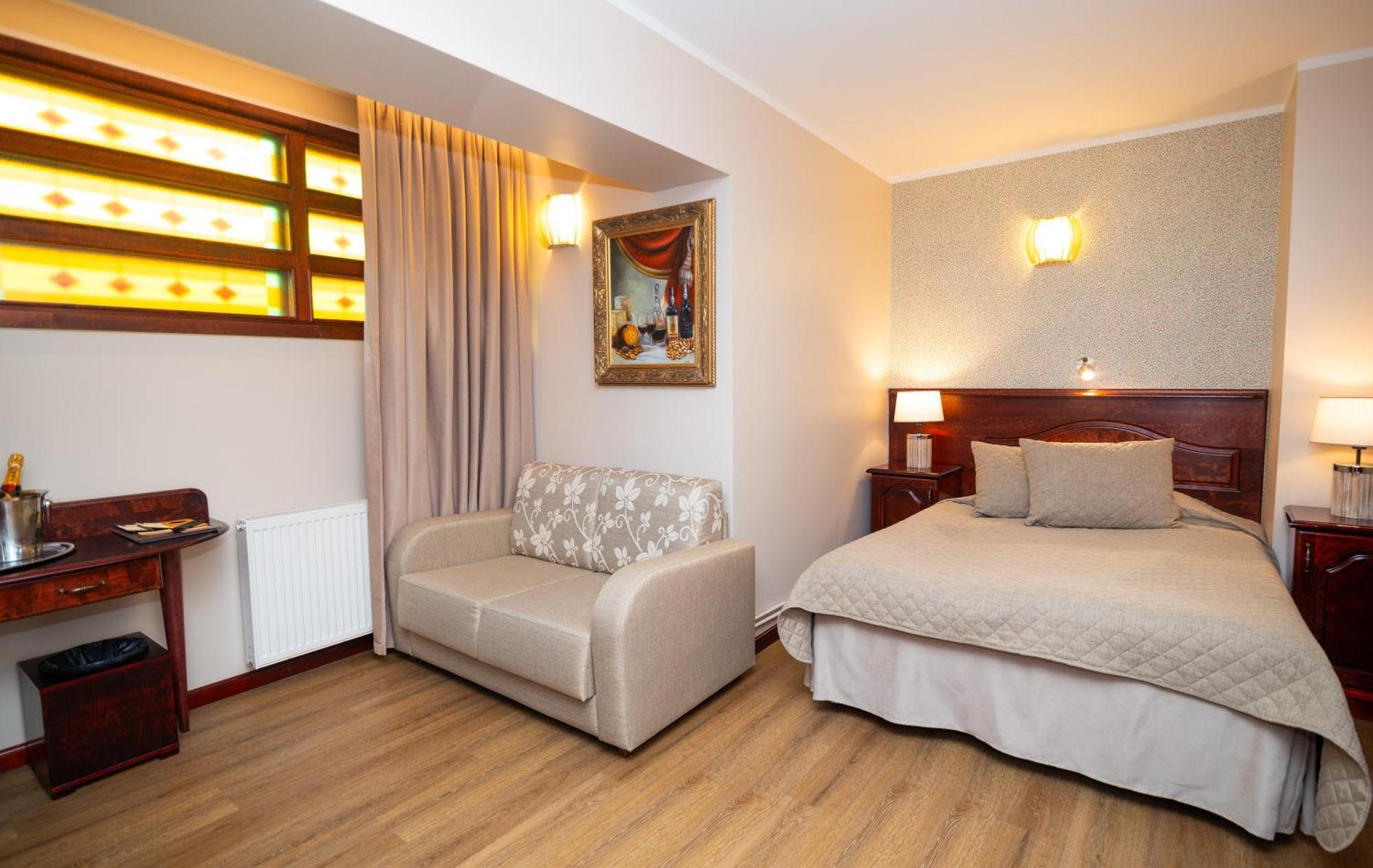 Hotel Legend Pärnu Buitenkant foto